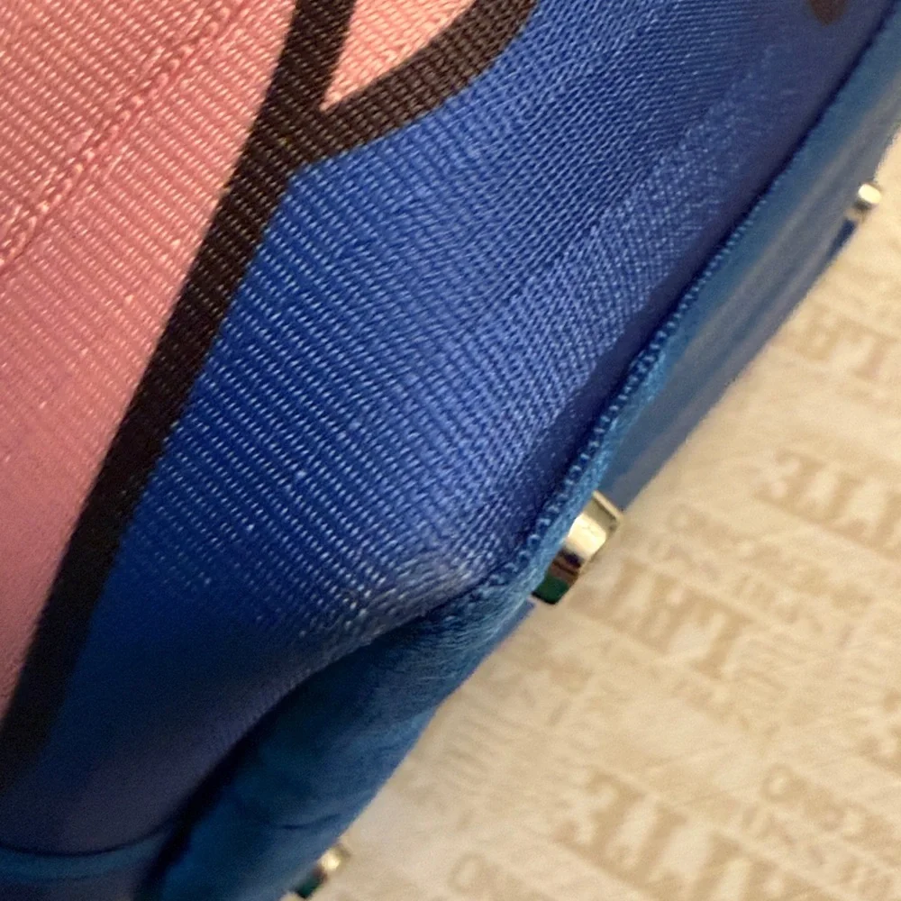 Harveys Seatbelt Donald Duck Wanderer bag💙PRICE FIRM